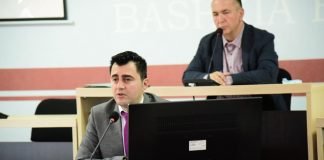 ZHVILLOHET MBLEDHJA E KËSHILLIT BASHKIAK (VIDEO)