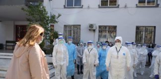 9 grupe 24 orë në terren/ Manastirliu vlerëson punën e epidemiologëve: Situata e qëndrueshme