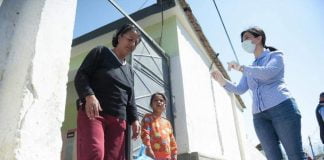 MBI 100 FËMIJË JETIMË NDIHMOHEN ME PAKO USHQIMORE