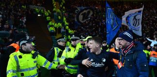 U zu me policët, UEFA dënon sulmuesin 27-vjeçar