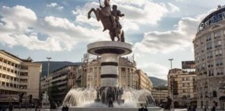 Riatdhesimi i shtetasve shqiptarë, mbështetje nga autoritetet sllovene dhe maqedonase