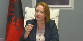 Denaj: Rënia në turizëm e pashmangshme edhe sikur të gjithë të bëjmë pushime në Shqipëri