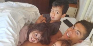 Pa make-up dhe reçipeta, Georgina bën foto nga shtrati, fëmijët ‘pushtojnë’ Ronaldon