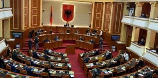 Miratohen ndryshimet në Kodin Penal, vetëm 1 votë kundër/ Ruçi: Presidenti i kënaqur për bashkëpunimin me Parlamentin