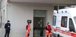 Ministria e Shëndetësisë: 69-vjeçari te Infektivi humbi jetën nga hemoragjia cerebrale jo Covid-19