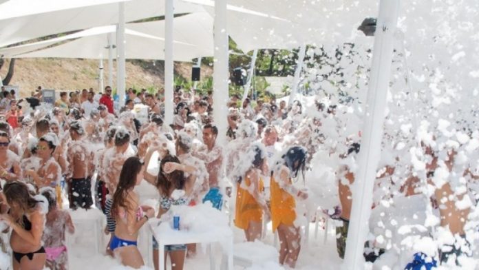 ldquo-shkuma-party-rdquo-plot-euml-p-euml-rplot-femra-e-nisi-vlora-e-vazhdoi-saranda-foto_hd-780x439