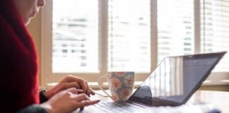 ‘Puna nga shtëpia rrit motivimin e punëtorëve’