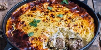 “Tradita e Elbasanit”Mënyra Perfekte e Përgatitjes së Tavës së Kosit