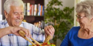 Si Duhet Të Ushqehet Mosha e Tretë Gjatë Pandemisë