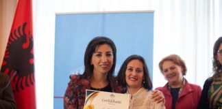 “Mësuesi i vitit 2021”, vlerësohen 51 mësues nga gjithë Shqipëria