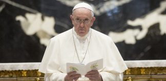 VATIKAN – Papa Françesku: Dhuna ndaj grave fenomen satanik