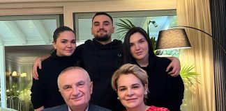 Kryemadhi urim për Vitin e Ri: Dritë dhe shpresë për të ardhmen