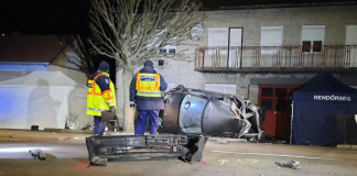 Hungari/ Nuk iu përgjigj urdhrit të policisë për kontroll, makina me targa serbe përplaset më një shtëpi, katër viktima
