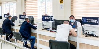 Rama: Në 2022 do të mbyllen të gjitha sportelet, shërbimet online