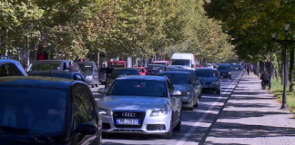 Emrat si targë makine/ Ndryshimi nis nga janari i vitit 2022, por me tarifa shtesë