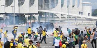 Mbi 400 të arrestuar pas trazirave, shkarkohet guvernatori i kryeqytetit Në Brazil