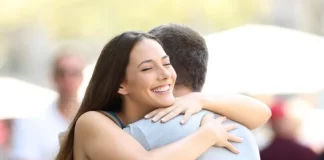 Cila është fuqia magjike e një përqafimi?!