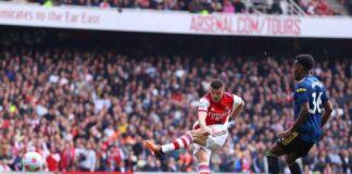 Arsenali dhe United “përplasen” në merkato, synohet sulmuesi i Serie A