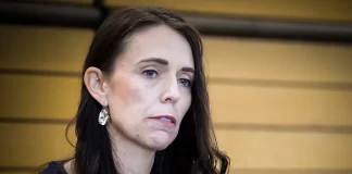 “S’kam më fuqi për të udhëhequr”, dorëhiqet kryeministrja e Zelandës së Re!