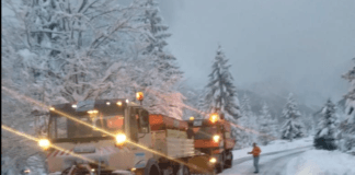 Bie intensiteti i reshjeve, përmirësohet qarkullimi i mjeteve në rrugë