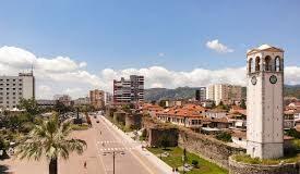 Kthjellime vranësirash dhe temperatura deri në -2°C, si parashikohet moti për sot