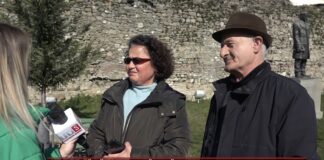 Video/MESAZHI I ÇIFTIT NGA ELBASANI DASHURITË QË I REZISTOJNË KOHËS