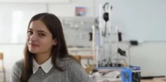 Shkencëtarja aktiviste e Kosovës që ndërtoi nanosatelitin e parë