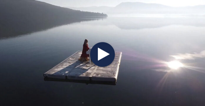 D65B79B9-05AF-4101-8360-BE71F12FB818