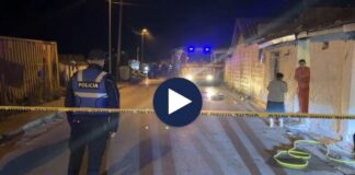 Zjarri i mori jetën 60-vjeçarit, gruaja e tij në gjendje të rëndë/ Fqinjët: Ambulanca erdhi me vonesë