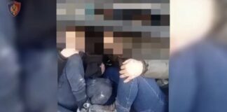 Po transportonte 8 emigrantë dhe përplasi 4 makina duke tentuar t’i ikë policisë, në pranga 35-vjeçari