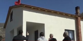 LIBRAZHD, PASI JU DOGJ PLOTESISHT TASHMË FAMILJA SKAPI ME SHTËPI TË RE (Video)