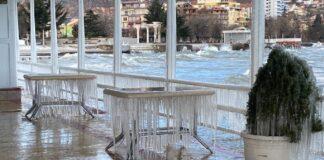 Temperaturat -12 gradë në Korçë, policia thirrje drejtuesve të mjeteve: Kini kujdes, përdorni gomat e dimrit