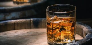 India ia kalon Francës si blerësi kryesor i uiskit skocez