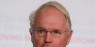 Dialogu Kosovë-Serbi/ Hill: Ka progres, fakti më i rëndësishëm është që Prishtina duhet të themelojë ZSO-në