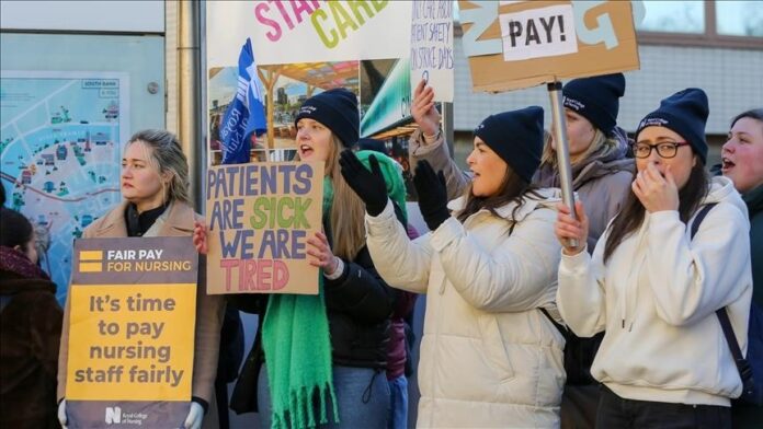 2AC87295-9D10-417E-8F94-5CDA0C3A453E