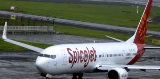 Pilotët indianë pezullohen pasi pinë kafe në mes të udhëtimit, fotoja bëhet virale