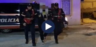 Parandalohet krimi i rëndë, 28-vjeçari kapet me kallashnikov në makinë