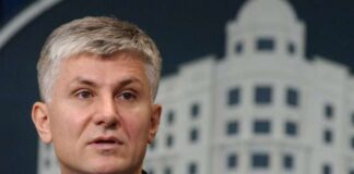 Kurti kujton ish-Kryeministrin serb të vrarë para 20 viteve