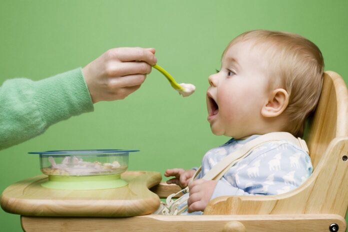 baby eating