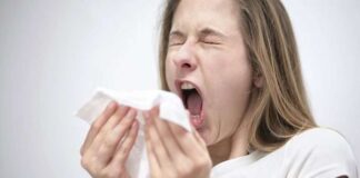 Pse nuk duhet ta ndaloni asnjëherë teshtimën?