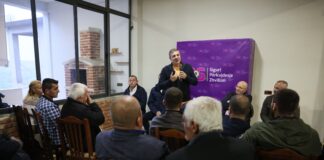 Gjiknuri takime në Godolesh, tregon bisedën me demokratin: “Alternativa përballë nuk ka asnjë program për Elbasanin; Gledian Llatja ka gjithë mbështetjen e Edi Ramës”