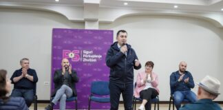 Llatja takim me banorë të njësisë 3: Programi ynë për zhvillimin e Elbasanit nuk nisi sot. Kemi 4 vite që punojmë bashkë me qytetarët.