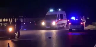 Makina del nga rruga, 3 të rinjtë në gjendje të rëndë në Vorë