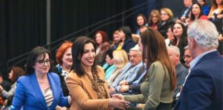 Certifikohet Brezi i Katërt i Shkollës së Drejtorëve / Kushi: Roli i drejtuesit të shkollës shumë i rëndësishëm në menaxhimin e situatave