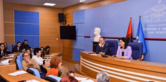 Prezantohet politika e re e Renditjes Kombëtare të Gjimnazeve / Ministrja Kushi: Bazuar në konkluzionet do të përmirësojmë politikat tona