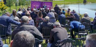 Llatja dhe deputetja Tahiraj takime në fshatin Kyçyk: Të bindur drejt fitores më 14 maj