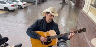 Këngëtari amerikan, fitues e 3 çmimeve Grammy, performon në Kiev