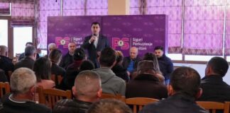 *Gledian Llatja dhe Luan Duzha takime me banorët e fshatit Broshkë: Elbasani me një ndërmarrje të re vetëm për fshatin; Mbështetje për të vijuar me punët e mira të nisura”*