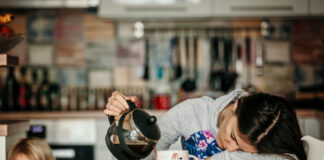 5 thëniet që nënat e lodhura nuk duan t’i dëgjojnë