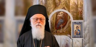 Janullatos mesazh urimi për Pashkën ortodokse: Ngjallja e Krishtit vërteton fitoren e dashurisë ndaj urrejtjes